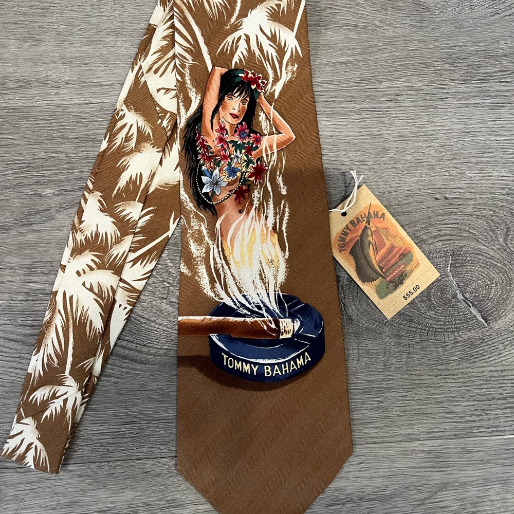 Tommy Bahama men’s tie